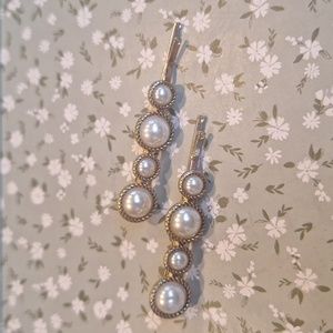 Gold and pearl slide clips set of 2